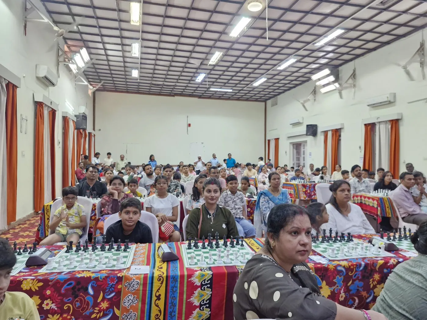 Players at their boards in the hall at the Senior Staff Club, Jabalpur, before the first round